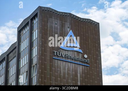 TÜV Rheinland Verwaltung, Hochhaus, Alboinstraße, Tempelhof, Bezirk Tempelhof-Schöneberg, Berlin, Deutschland *** TÜV Rheinland-Verwaltung, Hochhaus, Alboinstraße, Tempelhof, Tempelhof Schöneberg, Berlin, Deutschland Stockfoto