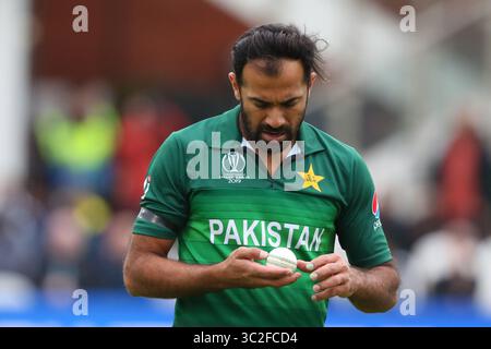TAUNTON, ENGLAND. 12. JUNI 2019: Wahab Riaz aus Pakistan beim Cricket World Cup in Australien gegen Pakistan. Am County Ground, Taunton.(Credit Image: &Copy; ESPA Photo Agency/CSM via ZUMA Wire) Stockfoto