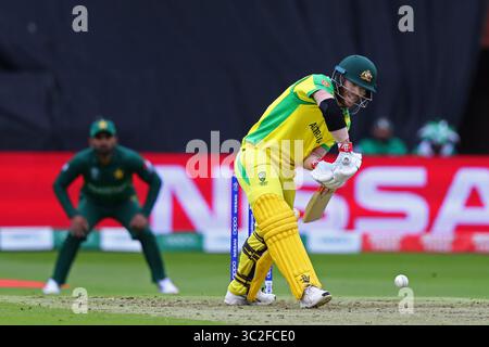 TAUNTON, ENGLAND. 12. JUNI 2019: David Warner aus Australien schlägt beim Cricket World Cup in Australien gegen Pakistan. Am County Ground, Taunton.(Credit Image: &Copy; ESPA Photo Agency/CSM via ZUMA Wire) Stockfoto