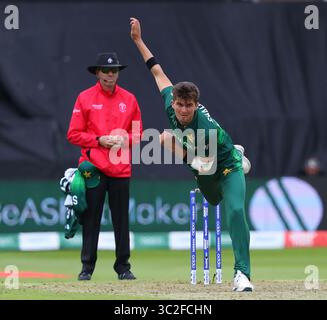 TAUNTON, ENGLAND. 12. JUNI 2019: Shaheen Afridi aus Pakistan spielt beim Cricket World Cup in Australien gegen Pakistan. Am County Ground, Taunton.(Credit Image: &Copy; ESPA Photo Agency/CSM via ZUMA Wire) Stockfoto
