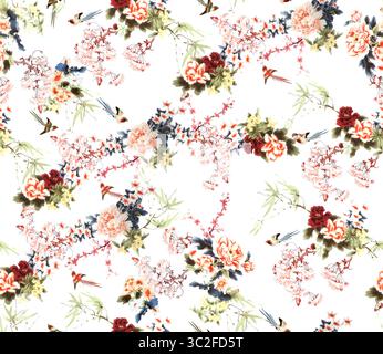 Ein zartes und kompliziertes Blumenmuster mit blühenden Pfingstrosen- und Kirschblüten mit kleinen Vögeln auf Zweigen, die in traditioneller Form dargestellt sind Stockfoto