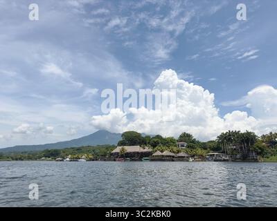Tropisches Resort in Nicaragua zentralamerika neben dem Vulkan mombacho Stockfoto