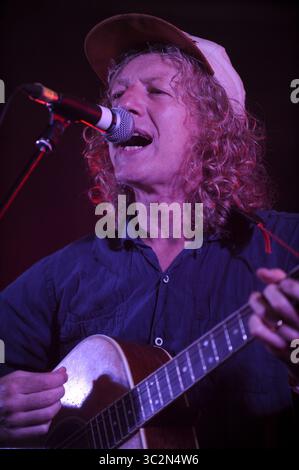 13. Juli 2019, Doncaster, England, Vereinigtes Königreich: JOHN POWER of Cast beim Askern Music Festival. (Bild: © Robin Burns/ZUMA Wire) Stockfoto