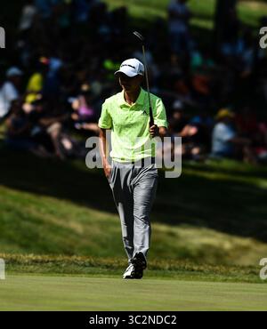 14. Juli 2019 - Silvis, Iowa, USA - PGA-Golfer Collin Morikawa geht in der Finalrunde des John Deere Classic Sunday, 14. Juli 2019, auf das Grün des 18. Lochs. (Bild: © Meg McLaughlin/Mmclaughlin@Qconl/Quad-City Times via ZUMA Wire) Stockfoto