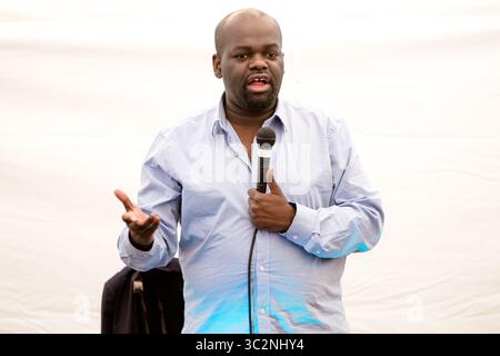 14. Juli 2019: Der Comedian Daliso Chaponda führt seine Show Blah Blah Blacklist am 2. Tag des Comedy Crate Comedy Festivals 2019 in Northampton auf. (Kreditbild: © Keith Mayhew/SOPA Images via ZUMA Wire) Stockfoto