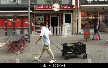 REKORDDATUM NICHT ANGEGEBEN Spielhalle Fair Game im Eigelstein. Köln Nordrhein-Westfalen *** Spielhalle in Eigelstein Köln Nordrhein-Westfalen Stockfoto