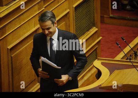 20. Juli 2019 - Athen, Griechenland - der griechische Premierminister Kyriakos Mitsotakis wurde am ersten Tag der politischen Erklärungen der neuen griechischen Regierung vor dem griechischen Parlament in Athen gesehen. (Kreditbild: © Giorgos Zachos/SOPA Bilder via ZUMA Wire) Stockfoto