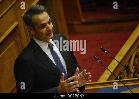 20. Juli 2019 - Athen, Griechenland - der griechische Premierminister Kyriakos Mitsotakis spricht während des ersten Tages der politischen Erklärungen der neuen griechischen Regierung vor dem griechischen Parlament in Athen. (Kreditbild: © Giorgos Zachos/SOPA Bilder via ZUMA Wire) Stockfoto
