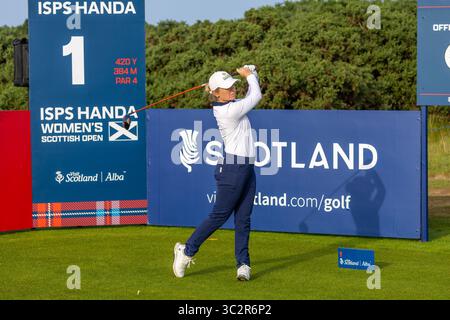 Irvine, Großbritannien. Juli 2025. Bronte Law aus Stockport, England, spielte bei der ISPS HANDA Scottish Open Golf Championship gegen Dundonald Links, Irvine, North Ayrshire, Schottland, Großbritannien. Das Bild von ihr, die das erste T-Stück spielt. Sie beendete ihre erste Runde mit einem Ergebnis von plus 2. Quelle: Findlay/Alamy Live News Stockfoto