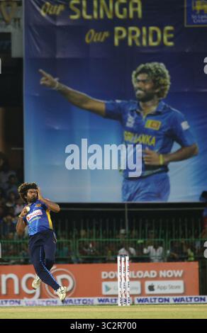 Juli 26, 2019, Colombo, Western Province, Sri Lanka: Sri Lankan Bowler Lasith Malinga liefert eine Kugel während der Erste Tag International Cricket Match zwischen Sri Lanka und Bangladesch auf der R. Premadasa Stadium in Colombo am 26. Juli 2019. (Bild: © pradeep Dambarage/ZUMA Draht) Stockfoto