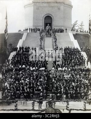 12. Juni 2019, Canton, Ohio, USA: Rede von US-Präsident Theodore Roosevelt während der Einweihung des McKinley National Memorial, Canton, Ohio, USA, Foto von Frances Benjamin Johnston, Oktober 1907 (Foto: © JT Vintage/Glasshouse Via ZUMA Wire) Stockfoto