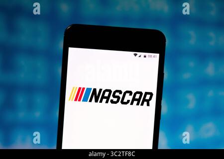 4. Juli 2019, Brasilien: In dieser Fotoabbildung ist das Logo der National Association for Stock Car Auto Racing (NASCAR) auf einem Smartphone zu sehen. (Kreditbild: © Rafael Henrique/SOPA Images via ZUMA Wire) Stockfoto
