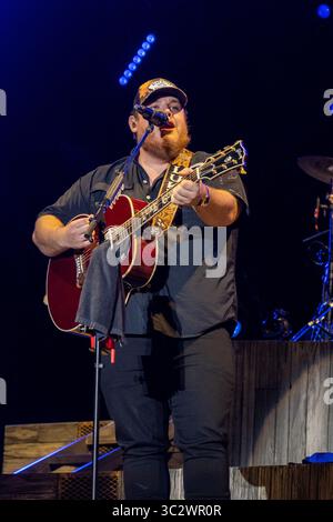 Juli 20, 2019, Twin Lakes, Wisconsin, US: Lukas Kämme im Land Thunder Music Festival in Twin Lakes, Wisconsin (Credit Bild: © Daniel DeSlover/ZUMA Draht) Stockfoto