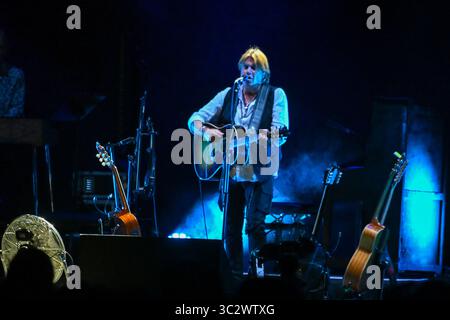 Cosenza, Italien. Juli 2025. COSENZA, ITALIEN - 24. JULI 2025: Der italienische Sänger Cristiano de Andre tritt am 24. Juli 2025 in der Arena Rendano auf. Quelle: Live Media Publishing Group/Alamy Live News Stockfoto