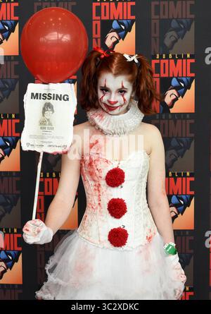 August 2019, Dublin, Irland: Dublin Comic Con 2019 Summer Edition im Convention Centre, Dublin, Irland - 11.08.19...mit: Erika Phelan.Wo: Dublin, Irland.Wann: 12. August 2019.Credit: >..**NUR FÜR DIE USA ERHÄLTLICH* (Credit Image: © Si1/WENN via ZUMA Press) Stockfoto