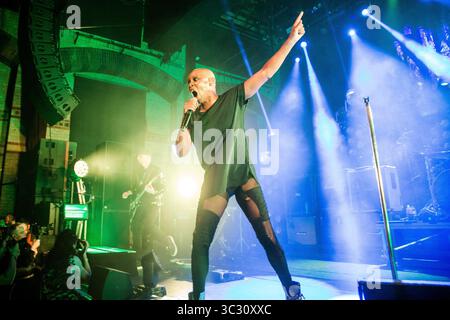 28. August 2019, Cambridge, Ukraine: Deborah Anne Dyer, bekannt unter dem Künstlernamen Skin of Skunk Anansie Rock, tritt live auf der Bühne an der Cambridge Corn Exchange in Großbritannien auf. (Kreditbild: © Keith Mayhew/SOPA Images via ZUMA Wire) Stockfoto
