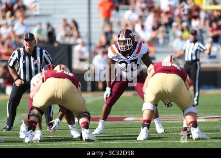 31. August 2019; Chestnut Hill, MA, USA; Virginia Tech Hokies Linebacker Rayshard Ashby (23) in Aktion während des NCAA-Fußballspiels zwischen Virginia Tech Hokies und Boston College Eagles im Alumni Stadium. Anthony Nesmith/CSM(Credit Image: &Copy; Anthony Nesmith/CSM via ZUMA Wire) Stockfoto