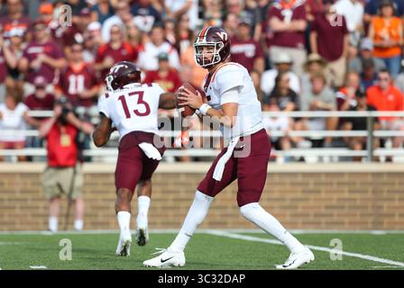 31. August 2019; Chestnut Hill, MA, USA; Virginia Tech Hokies Quarterback Ryan Willis (5) in Aktion während des NCAA-Fußballspiels zwischen Virginia Tech Hokies und Boston College Eagles im Alumni Stadium. Anthony Nesmith/CSM(Credit Image: &Copy; Anthony Nesmith/CSM via ZUMA Wire) Stockfoto