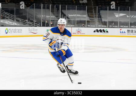 27. März 2021: Buffalo Sabres Verteidiger Jacob Bryson (78) mit dem Puck während des NHL-Spiels zwischen den Buffalo Sabres und den Boston Bruins im TD Garden in Boston, Mass. Eric Canha/CSM(Kreditbild: &Copy; Eric Canha/CSM via ZUMA Wire) Stockfoto