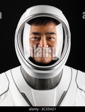 24. März 2021: Hawthorne, Kalifornien, USA – Astronaut AKIHIKO HOSHIDE von der Japan Aerospace Exploration Agency, SpaceX Crew-2 Mission Specialist, posiert für ein Porträt in seinem Druckanzug im SpaceX-Hauptquartier in Hawthorne, Kalifornien. (Bild: © SpaceX/ZUMA Wire/ZUMAPRESS.com) Stockfoto