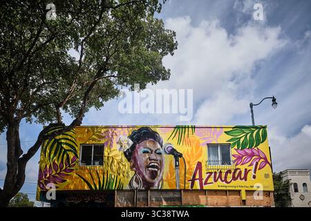 19. September 2014, MIAMI, Florida, USA: Neues Wandbild für die kubanische Sängerin CELIA CRUZ auf der Calle 8 in Little Havana, Miami, geschaffen von der in Miami lebenden Künstlerin MISS LUSHY. (Kreditbild: © Carlos Escalona/ZUMA Wire) Stockfoto