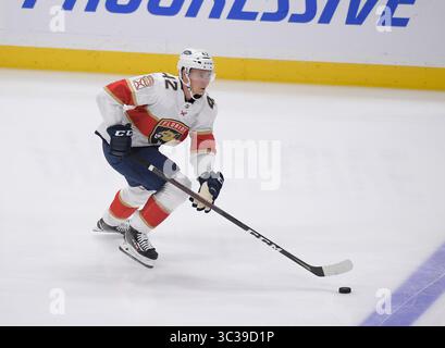 Am 26. April 2021 lief Gustav Forsling (42) in der Bridgestone Arena in Nashville Tennessee gegen die Nashville Predators. (Pflichtfoto: Steve Roberts/CSM)(Credit Image: &Copy; Steve Roberts/Cal Sport Media/CSM via ZUMA Wire) Stockfoto