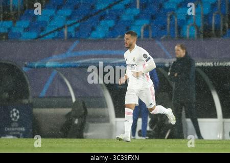 27. April 2021, VALDEBAS, MADRID, SPANIEN: Eden Hazard von Real Madrid im Einsatz während der UEFA Champions League, Halbfinale Leg zwei, Fußballspiel zwischen Real Madrid und Chelsea FC im Alfredo Di Stefano Stadion am 27. April 2021 in Valdebebas, Madrid, Spanien. (Bild: © Oscar J. Barroso/AFP7 via ZUMA Wire) Stockfoto