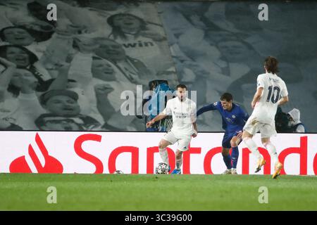 27. April 2021, VALDEBAS, MADRID, SPANIEN: Daniel Carvajal von Real Madrid in Aktion während der UEFA Champions League, Halbfinale Leg zwei, Fußballspiel zwischen Real Madrid und Chelsea FC im Alfredo Di Stefano Stadion am 27. April 2021 in Valdebebas, Madrid, Spanien. (Bild: © Oscar J. Barroso/AFP7 via ZUMA Wire) Stockfoto