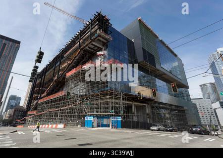 29. April 2021, Seattle, Washington, USA: Erweiterung des Washington State Convention Center wird am Donnerstag, 29. April 2021, im Bau sein. Das Summit Building, eine 1,2 Millionen Quadratmeter große Erweiterung des bestehenden Kongresszentrums, wird voraussichtlich 2022 fertiggestellt. (Foto: © Paul Christian Gordon/ZUMA Wire) Stockfoto