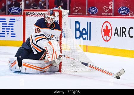 10. Mai 2021: Edmonton Oilers Torhüter Mikko Koskinen (19) fängt den Puck während des Spiels Edmonton Oilers gegen Montreal Canadiens im Bell Centre in Montreal ab. David Kirouac/CSM(Credit Image: &Copy; David Kirouac/CSM via ZUMA Wire) Stockfoto