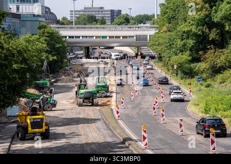 Renovierung der B8, Europaring, im Stadtzentrum von Leverkusen, großes Infrastrukturprojekt zur Erneuerung der Durchgangsstraße, Nordrhein-Westfalen, GE Stockfoto