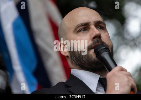 Glasgow, Schottland, 26. Juli 2025. märz der UK Independence Party (UKIP) „Mass-Deportations Now“, mit Anführer Nick Tenconi, in Glasgow, Schottland, am 26. Juli 2025. Foto: Alamy Live News. Stockfoto