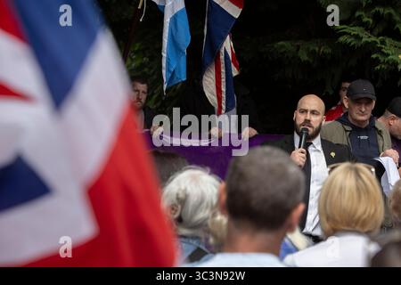 Glasgow, Schottland, 26. Juli 2025. märz der UK Independence Party (UKIP) „Mass-Deportations Now“, mit Anführer Nick Tenconi, in Glasgow, Schottland, am 26. Juli 2025. Foto: Alamy Live News. Stockfoto