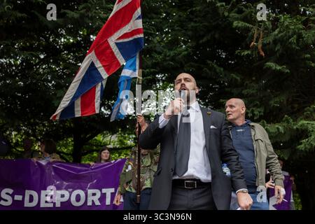 Glasgow, Schottland, 26. Juli 2025. märz der UK Independence Party (UKIP) „Mass-Deportations Now“, mit Anführer Nick Tenconi, in Glasgow, Schottland, am 26. Juli 2025. Foto: Alamy Live News. Stockfoto