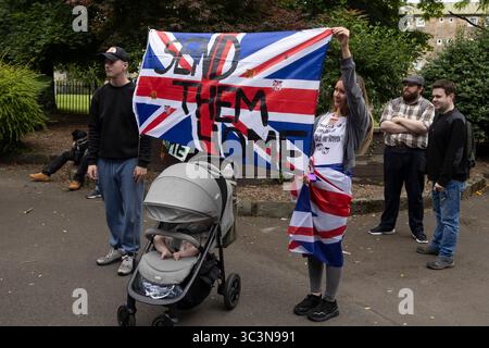 Glasgow, Schottland, 26. Juli 2025. märz der UK Independence Party (UKIP) „Mass-Deportations Now“, mit Anführer Nick Tenconi, in Glasgow, Schottland, am 26. Juli 2025. Foto: Alamy Live News. Stockfoto