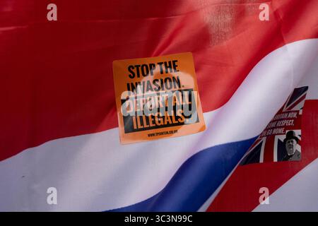 Glasgow, Schottland, 26. Juli 2025. märz der UK Independence Party (UKIP) „Mass-Deportations Now“, mit Anführer Nick Tenconi, in Glasgow, Schottland, am 26. Juli 2025. Foto: Alamy Live News. Stockfoto