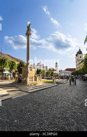 Pestsäule zum Gedenken an die Opfer der Pestsäule zu Beginn des 18. Jahrhunderts, Kulturhauptstadt 2026, TrenDin, Slowakei Stockfoto