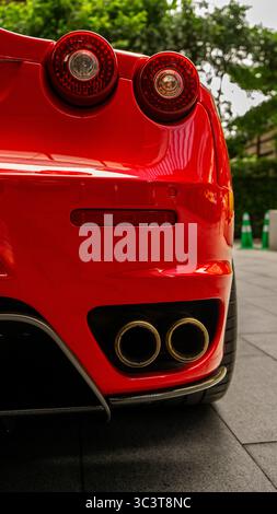 Red Ferrari F430 rear right view - close up Stockfoto
