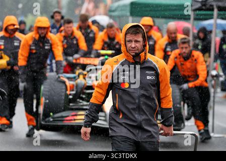 Spa Francorchamps, Belgien. Juli 2025. McLaren am Startplatz. 27.07.2025. Formel-1-Weltmeisterschaft, Rd 13, Grand Prix Von Belgien, Spa Francorchamps, Belgien, Wettkampftag. Quelle: James Moy/Alamy Live News Stockfoto