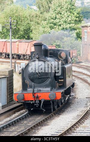Die Kohletanklokomotive bei Keighley auf der Keighley & Worth Valley Railway Stockfoto