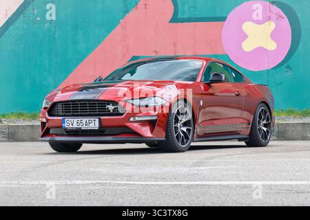 Chisinau, Moldawien, 13. April 2025: Ford Mustang, sechste Generation, S550 (2021–2023) Stockfoto