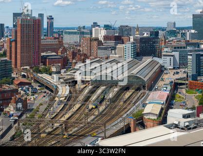 Luftbild der Stadt Manchester mit der Manchester Piccadilly Station Stockfoto