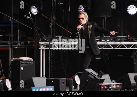 London, Vereinigtes Königreich. Juli 2025. Johnny Hates Jazz bringt die 80er auf dem Uptown Festival zurück nach East London. Cristina Massei/Alamy Live News. Stockfoto