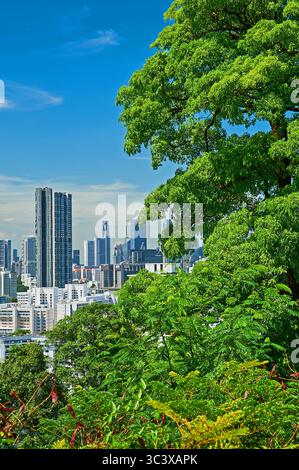 Skyline von Singapur von der Tinte der Seilbahn zur Insel Sentosa Stockfoto
