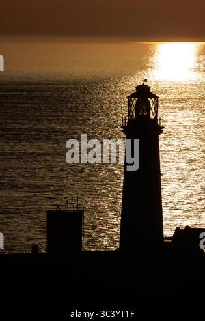 Leuchtturm South Stack auf der Isle of Anglesey an der Küste von Nordwales Stockfoto