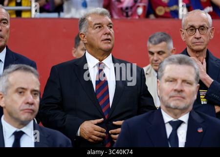 Hyogo, Japan. Juli 2025. FC Barcelona Präsident Joan Laporta (Barcelona) Fußball/Fußball : Freundschaftsspiel zwischen Vissel Kobe 1-3 FC Barcelona im Noevir Stadium Kobe in Hyogo, Japan . Quelle: AFLO/Alamy Live News Stockfoto