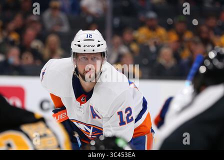 Mai 2021; Boston, MA, USA; Josh Bailey (12) im ersten Spiel und in der zweiten Runde der NHL Stanley Cup Playoffs zwischen den New York Islanders und Boston Bruins im TD Garden. Anthony Nesmith/CSM(Credit Image: &Copy; Anthony Nesmith/CSM via ZUMA Wire) Stockfoto