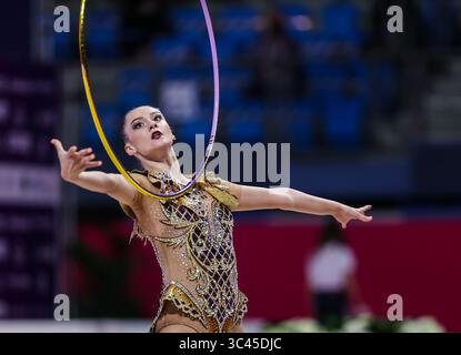 28. Mai 2021, Pesaro, Italien: Harnasko Alina (BLR) tritt während der Rhythmic Gymnastics FIG World Cup 2021 Pesaro in der Vitrifrigo Arena in Pesaro auf. (Kreditbild: © Fabrizio Carabelli/SOPA Images via ZUMA Wire) Stockfoto