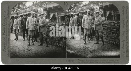 Mai 2018 - Somme, Frankreich - President Poincare & Marshall Joffre Visiting Officers' Quarters on the Somme Front, Stereo Card, Keystone View Company, 1916 (Kreditbild: © JT Vintage/Glasshouse Via ZUMA Wire) Stockfoto