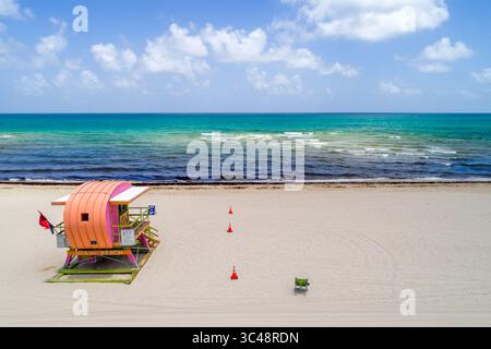 Miami Beach Florida, Ocean Terrace Beach, von oben aus die Luft schauend, Atlantikküste mit großer sichtbarer Ansammlung Sargassum nat Stockfoto